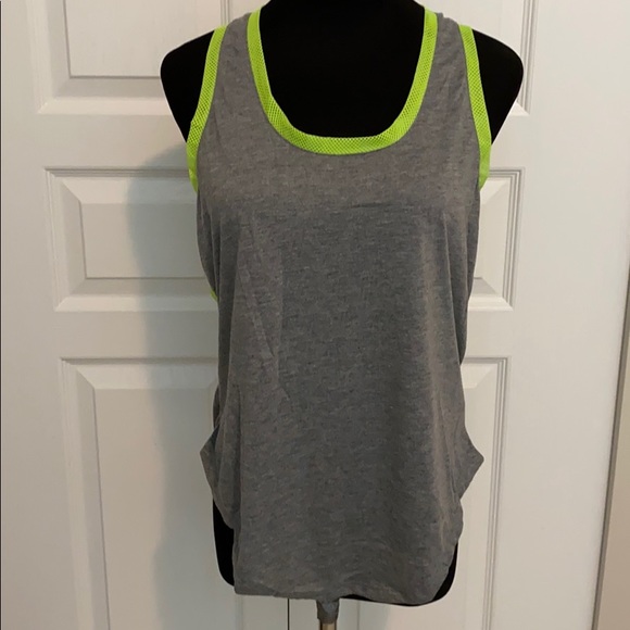 🔥3/$10🔥 Brand new sport tank tops! 4 colors! - Picture 2 of 8
